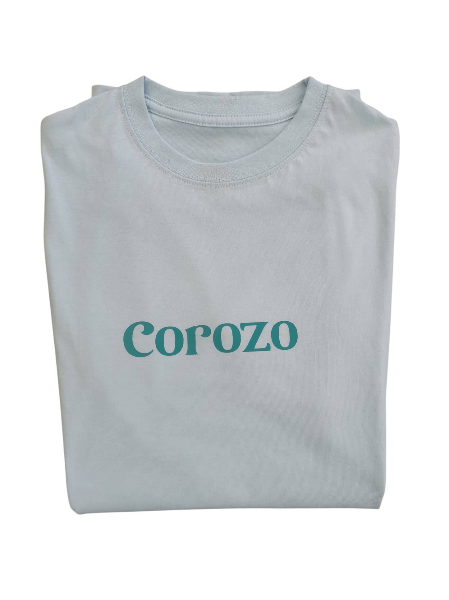 Camiseta Corozo sobre celeste