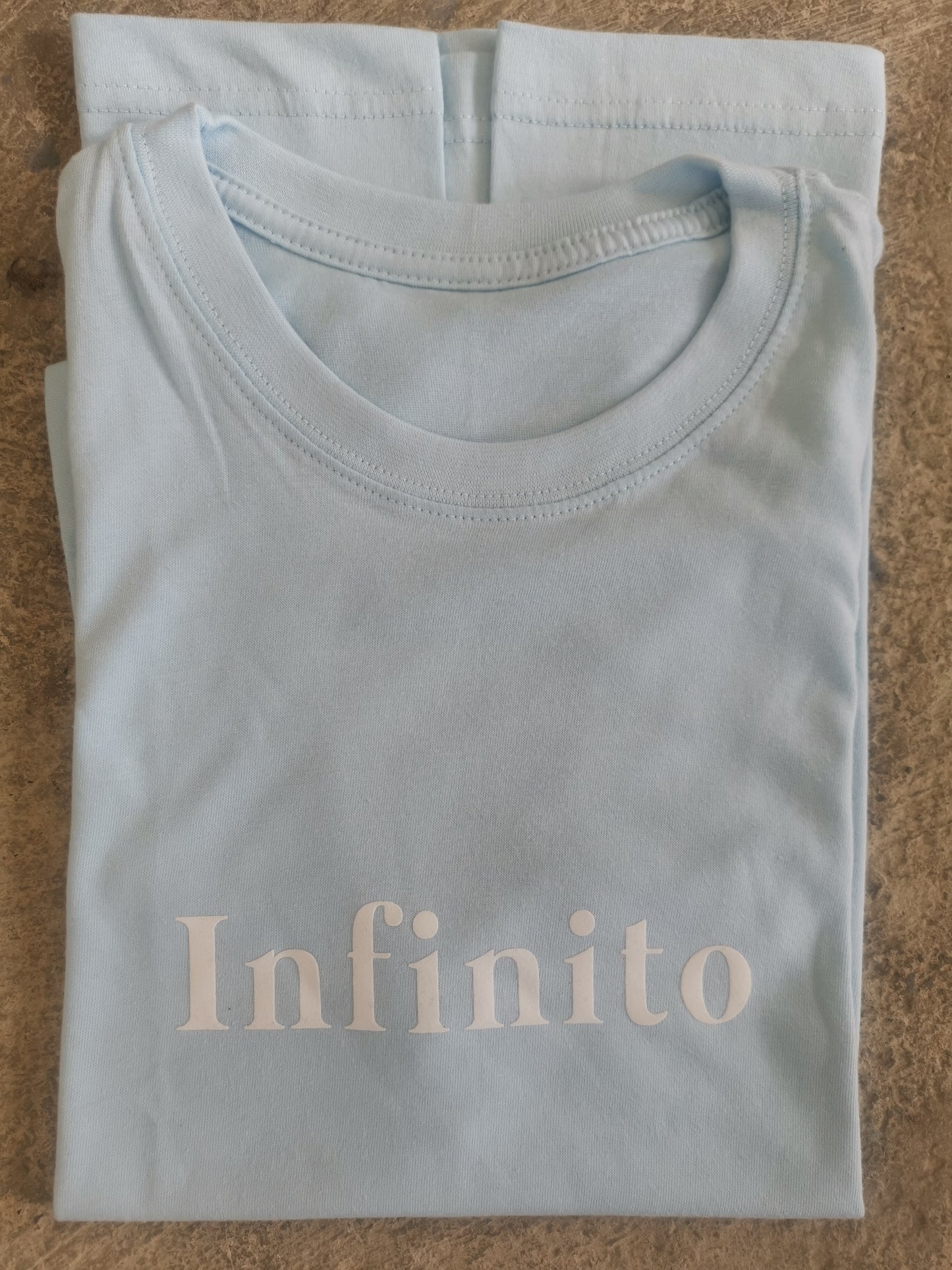 Camiseta infinito