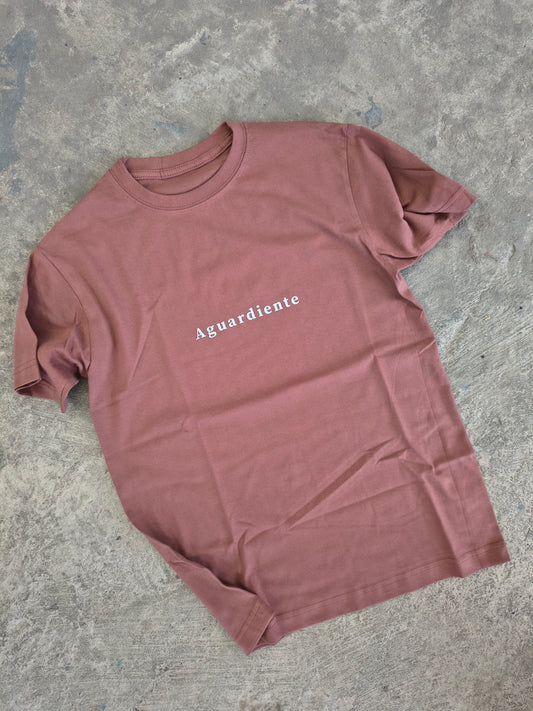 Camiseta Aguardiente sobre caoba